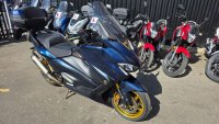 YAMAHA Tmax