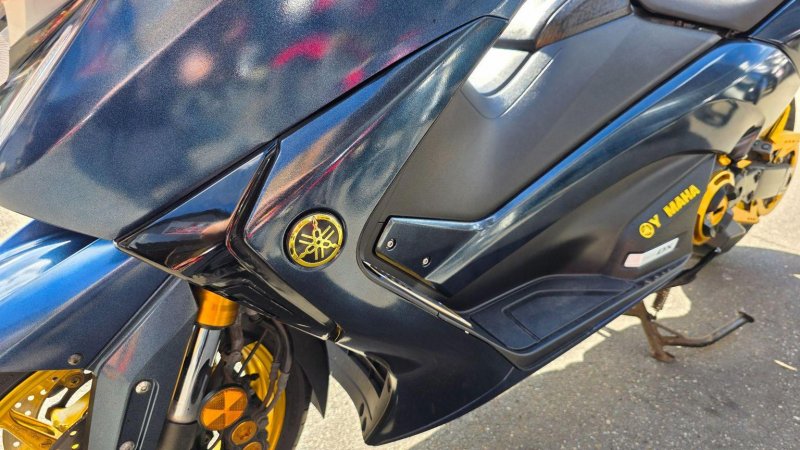 YAMAHA Tmax