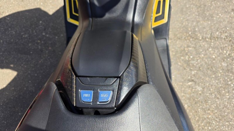 YAMAHA Tmax