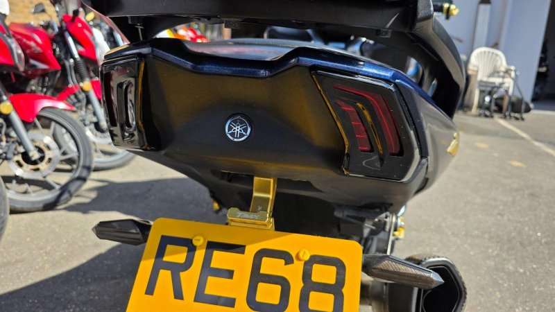 YAMAHA Tmax