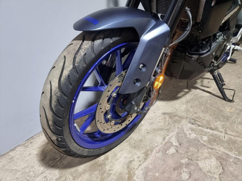 YAMAHA MT-125