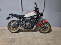 YAMAHA XSR700