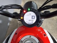 YAMAHA XSR700