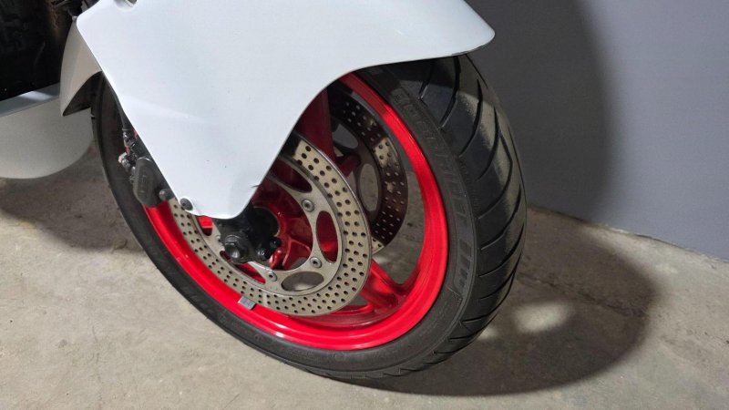 HONDA CBR1000F