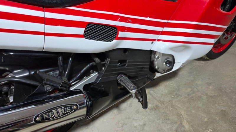 HONDA CBR1000F