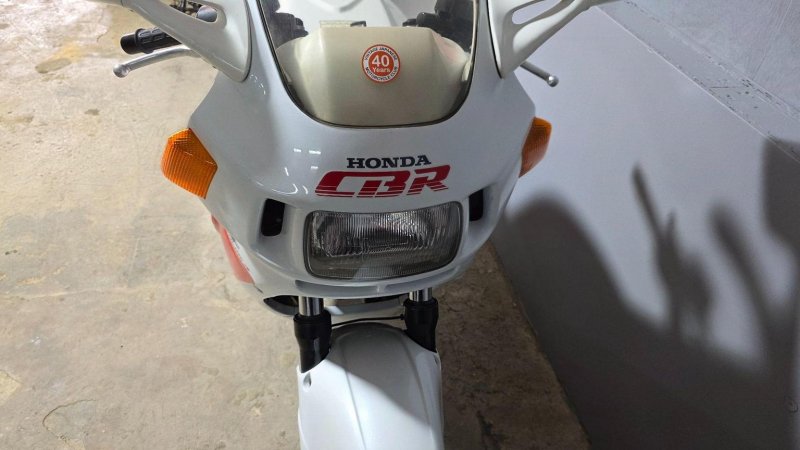 HONDA CBR1000F