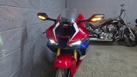 HONDA CBR1000RR-R FIREBLADE