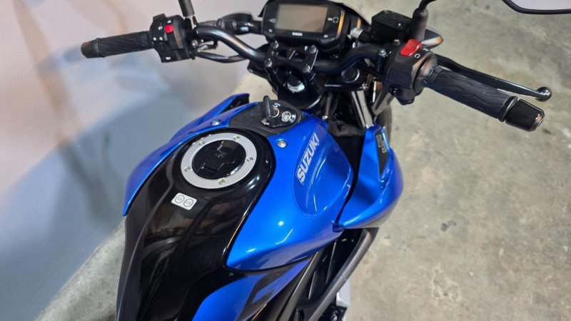 SUZUKI GSX-S125