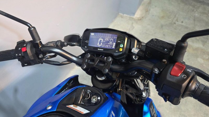 SUZUKI GSX-S125