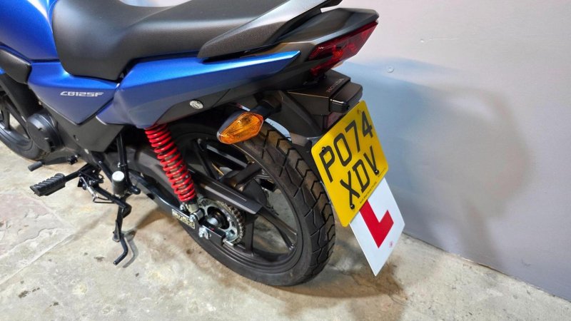 HONDA CB125F