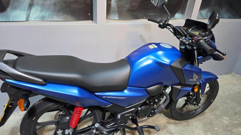 HONDA CB125F