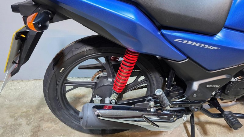 HONDA CB125F