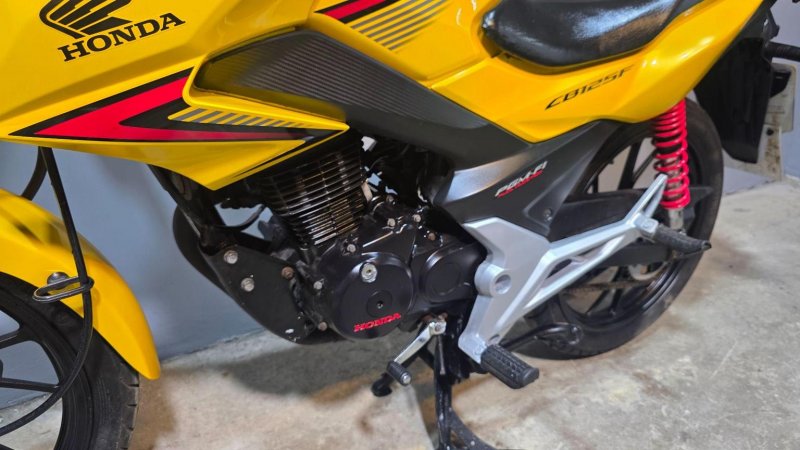 HONDA CB125F