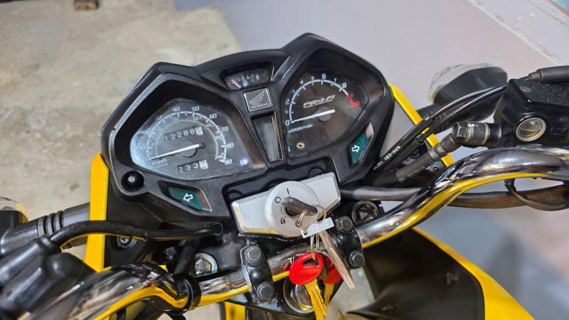 HONDA CB125F