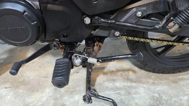HONDA CB125F
