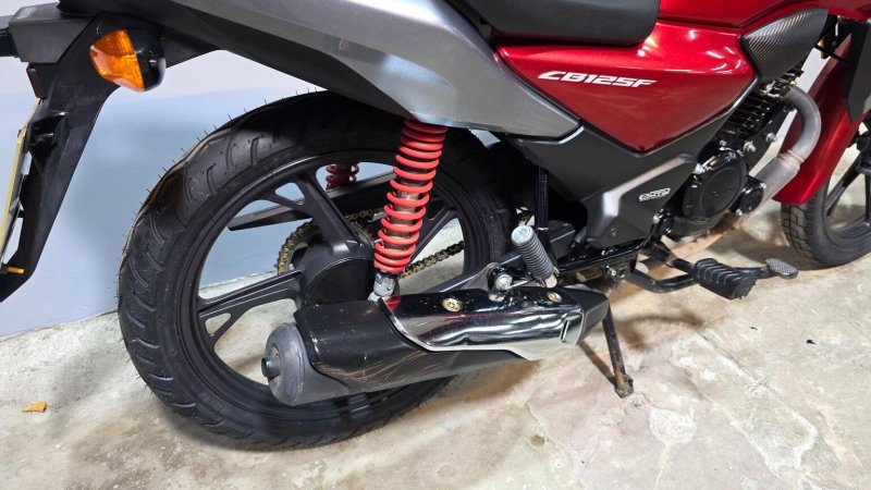 HONDA CB125F