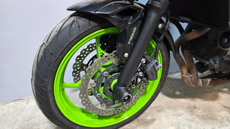 KAWASAKI Z650