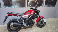 YAMAHA 