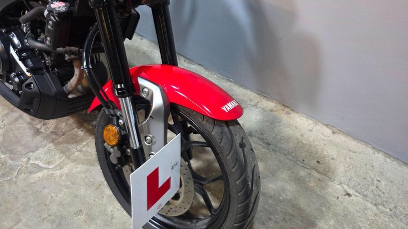 YAMAHA 