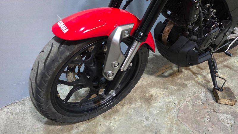 YAMAHA 