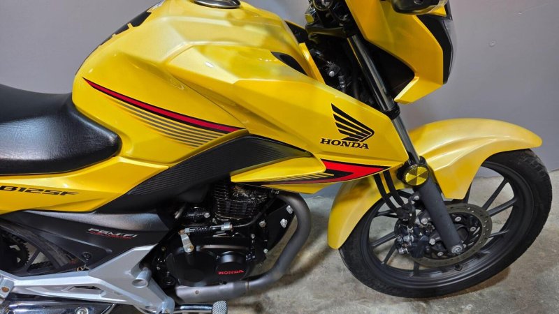 HONDA CB125F