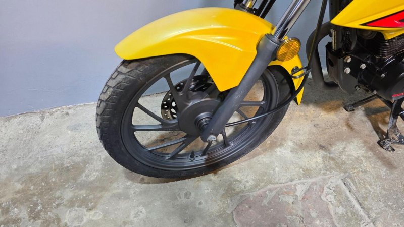 HONDA CB125F