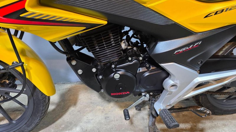HONDA CB125F
