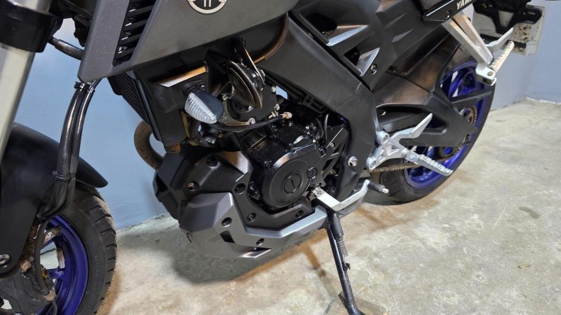 YAMAHA MT-125