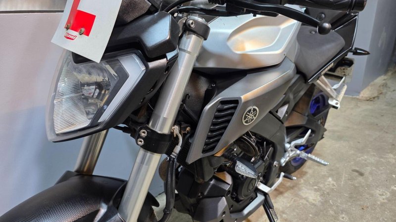 YAMAHA MT-125