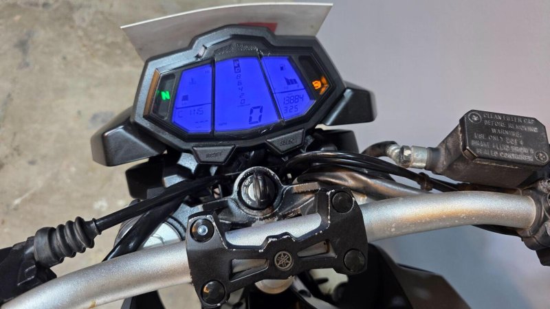 YAMAHA MT-125